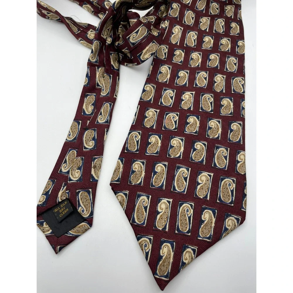 Bill Blass Mens Silk Tie Burgundy Gold Navy Geometric Paisley Classic Necktie